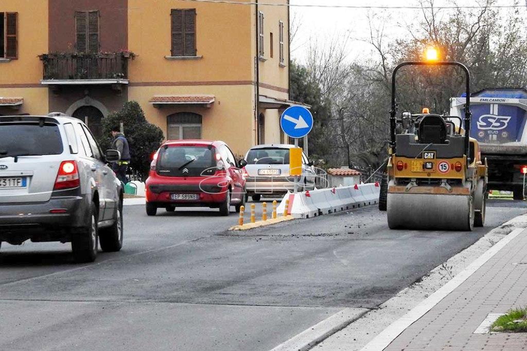 Ascoli, regolamentazione della viabilità per l'asfaltatura di via Piceno Aprutina